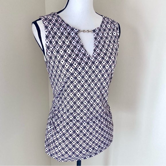 White House Black Market Horse-bit-Detail Geo-Print Tank Size S - Picture 4 of 9